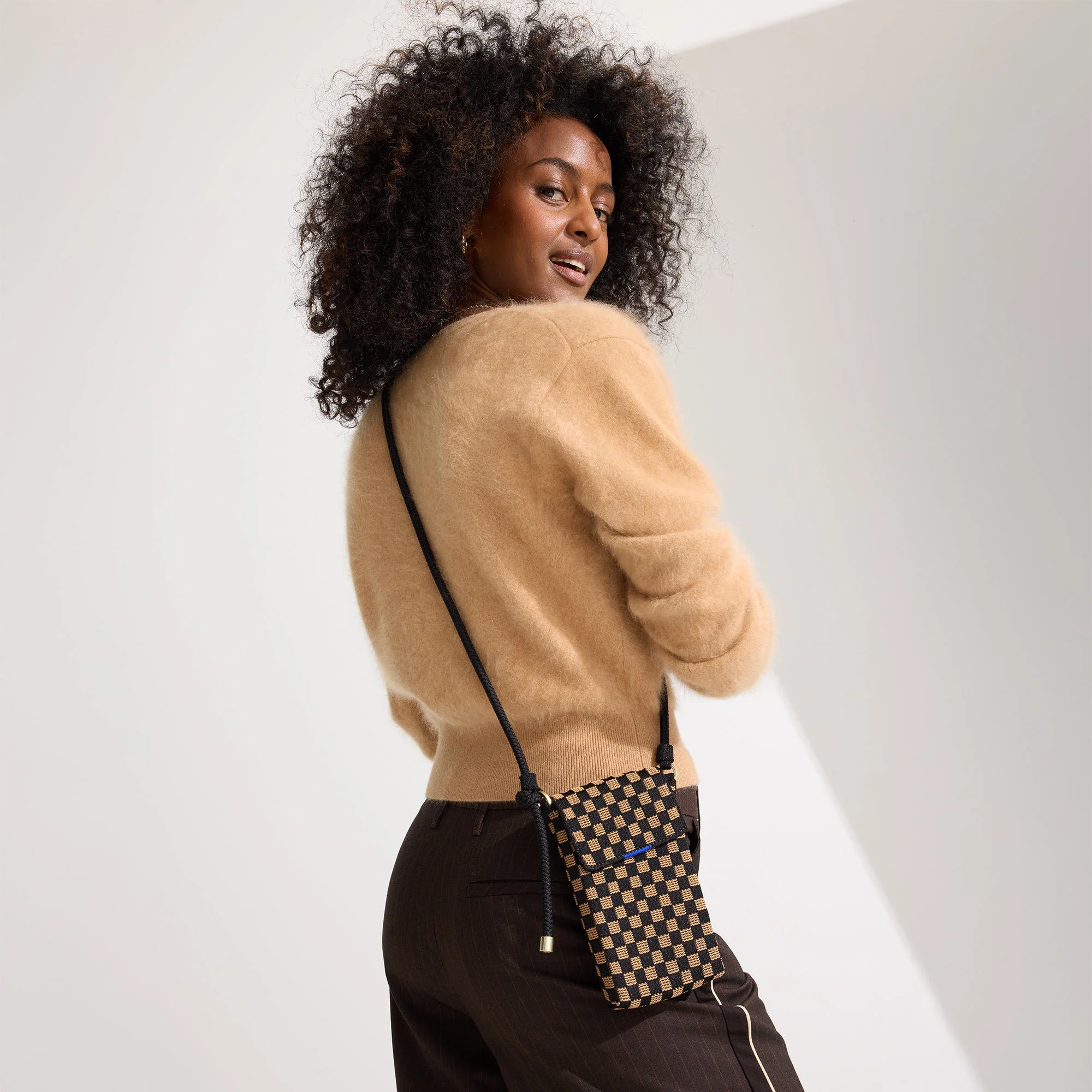 The Phone Crossbody - Midnight Song - Image 3