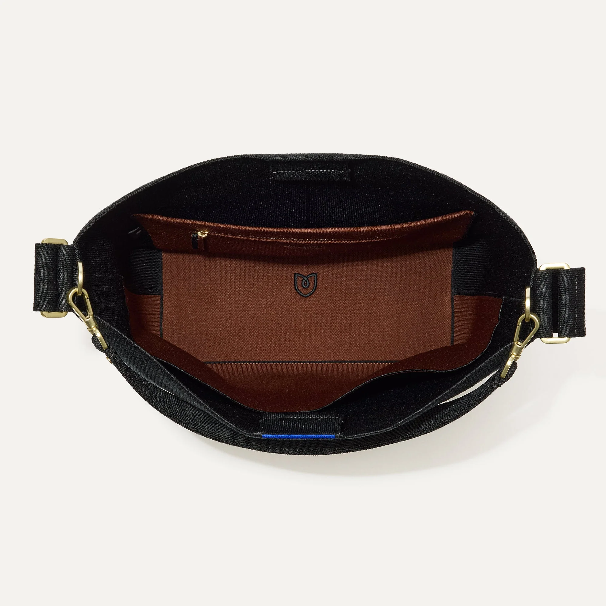 The ReVelvet™ Bucket Bag - ReVelvet™ Black - Image 7
