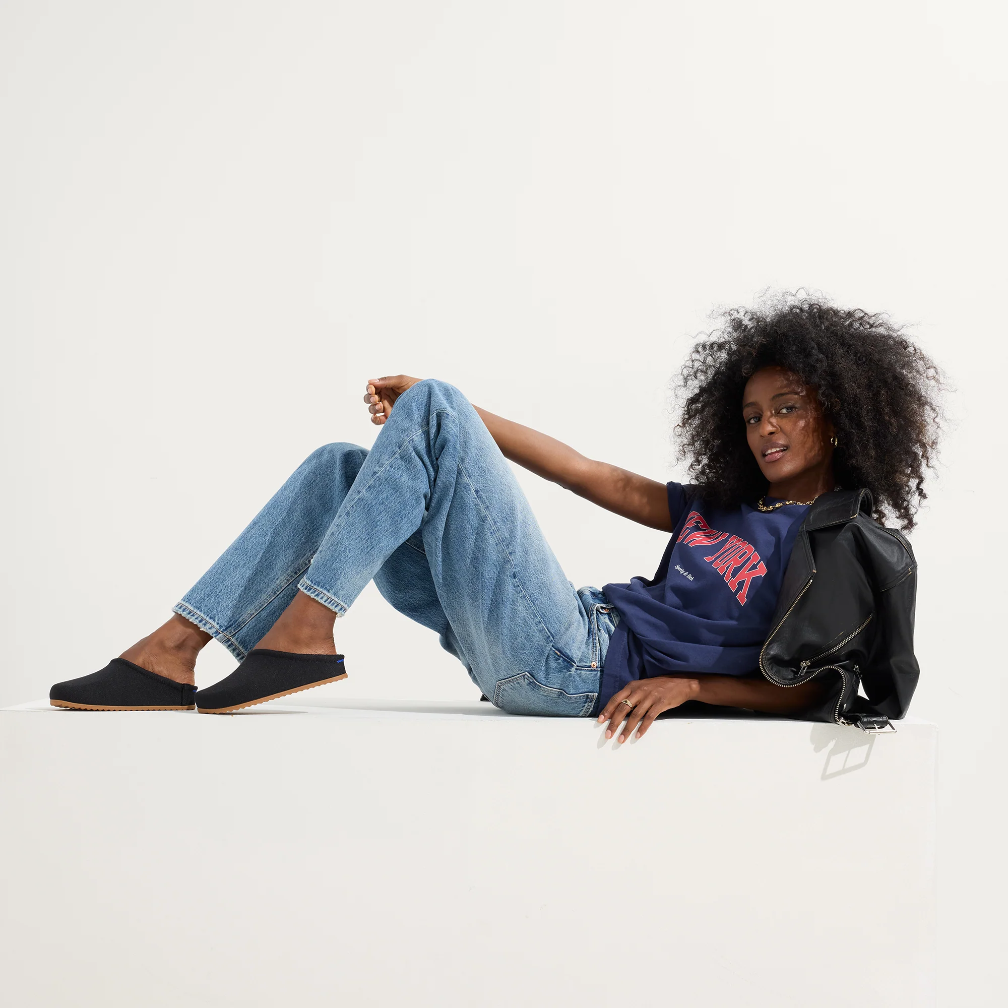 The Casual Clog - Black - Image 3