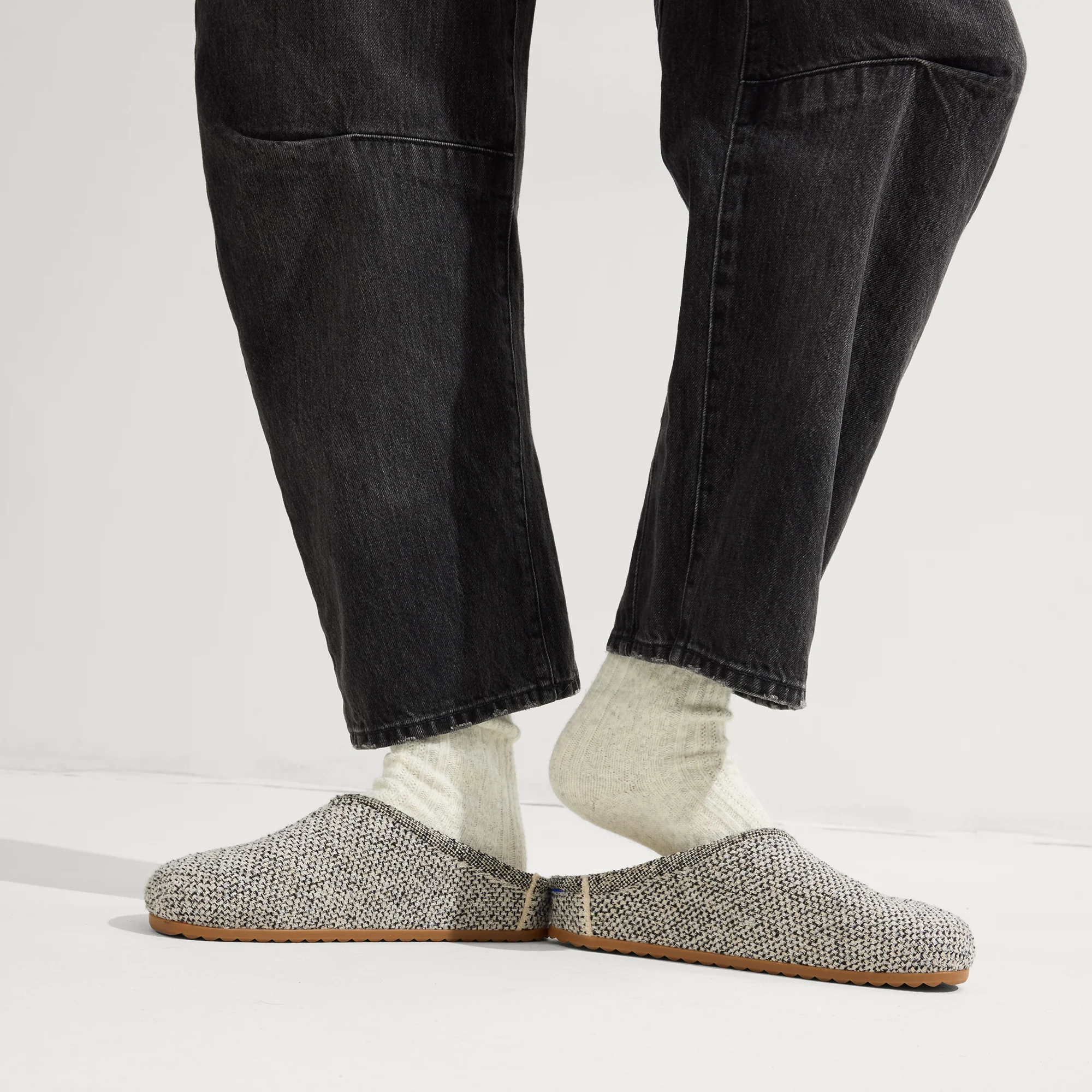 The Cozy Clog - Cookies and Cream Bouclé - Image 3