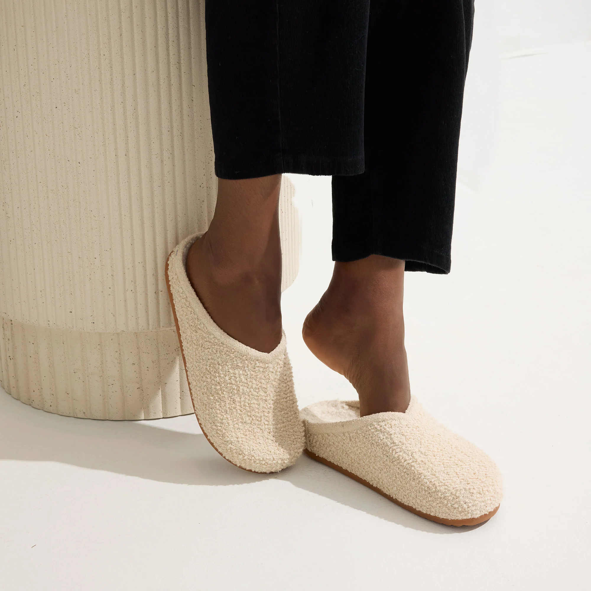 The Cozy Clog - Honeybun Bouclé - Image 3